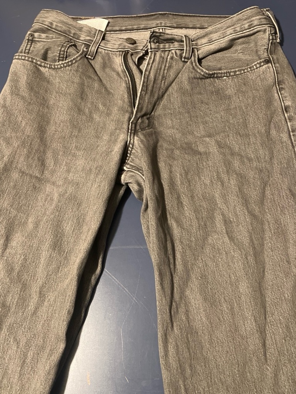 Levi's Slim Straight Men's Jeans in Gray Wash
